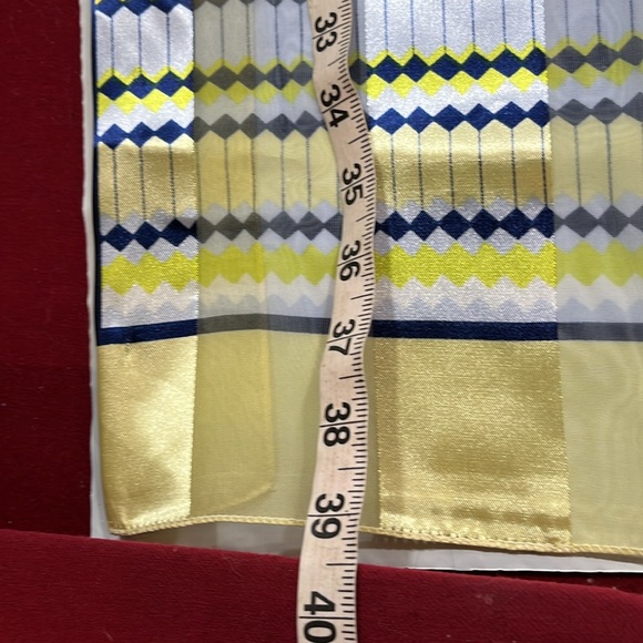 Vintage yellow white silky Big square scarf zig zag 70s print Mod, retro 39x39” - Picture 6 of 11